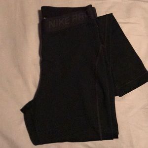 Like new black Nike Pro running leggings